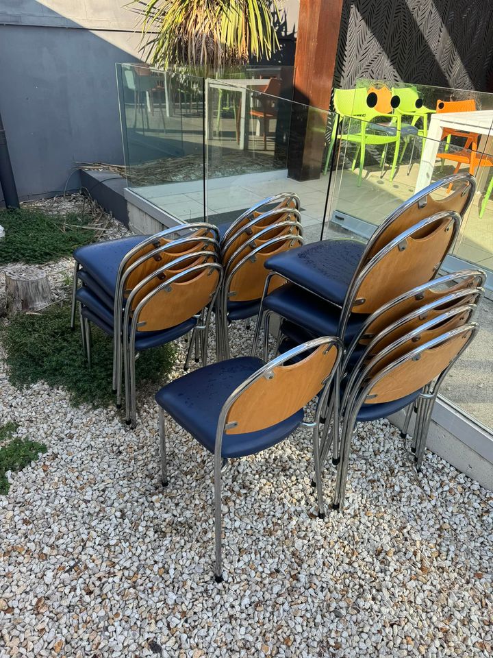 Featured image for “Free chairs!”